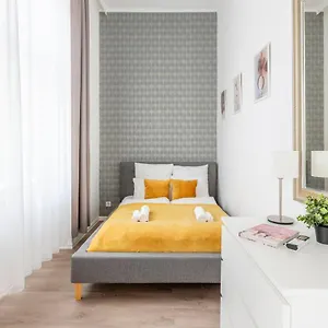 Exclusive Downtown In The Heart Of Budapeszt