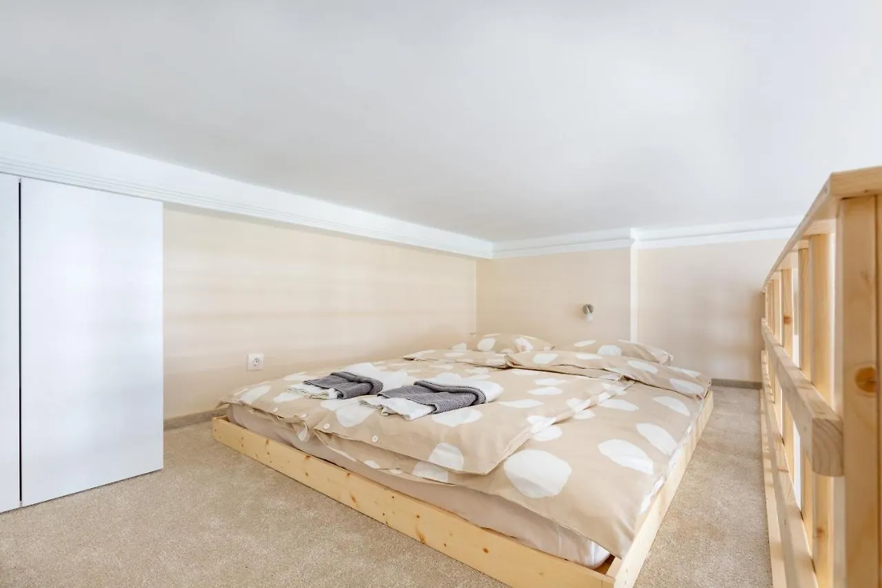Mezzanine Apartments - Air Conditioned Studios Budapeszt